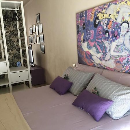 Piccolo Loft In Centro Astiアパートメント エクステリア 写真